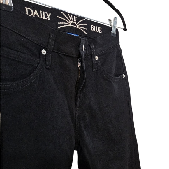 Daily Blue By AG Peace Rekaxed Bell Bootcut Jeans in Infinity - Picture 4 of 11